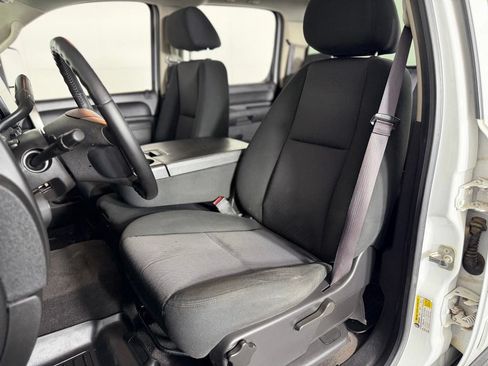 Used 2013 Chevrolet Silverado 2500 LT AWD/4WD image 28
