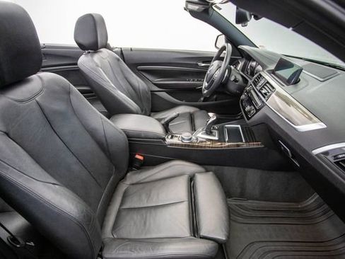 Used 2018 BMW 230i Convertible w/ Premium Package image 21