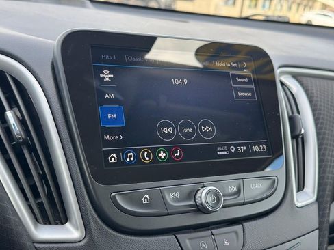 Used 2024 Chevrolet Malibu LT image 21