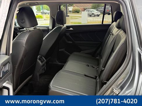 Used 2023 Volkswagen Tiguan SE w/ Panoramic Sunroof Package AWD/4WD image 19