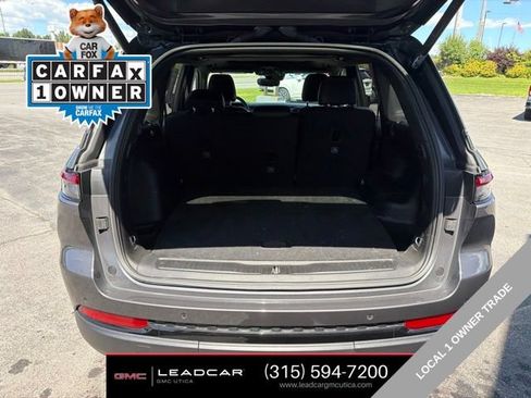 Used 2024 Jeep Grand Cherokee Altitude AWD/4WD image 16