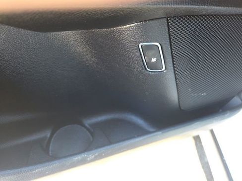 Used 2020 Ford Fusion SE FWD image 27