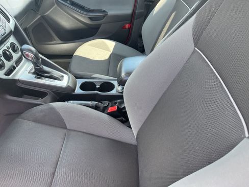 Used 2013 Ford Focus SE FWD image 20