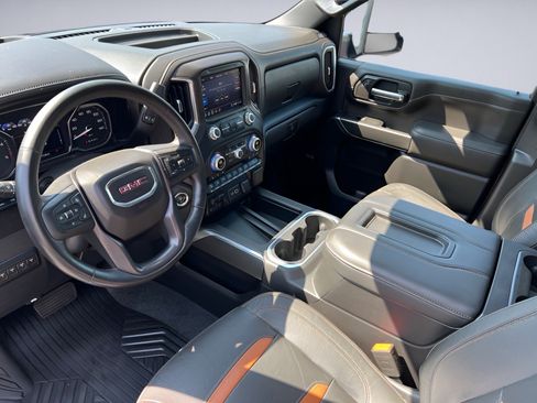 Used 2020 GMC Sierra 3500 AT4 w/ AT4 Premium Package AWD/4WD image 17