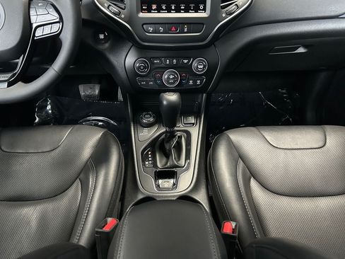 Used 2023 Jeep Cherokee Altitude Lux AWD/4WD image 12