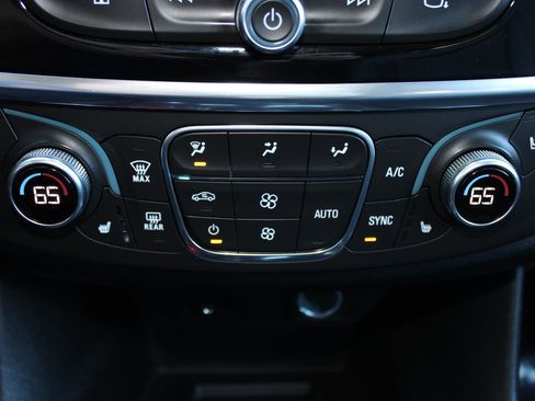 Used 2019 Chevrolet Traverse Premier w/ LPO, 'HIT The Road' Package image 20