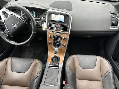 Used 2015 Volvo XC60 T6 Platinum w/ Climate Package image 27