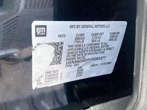 Used 2025 Chevrolet Suburban Z71 AWD/4WD image 28