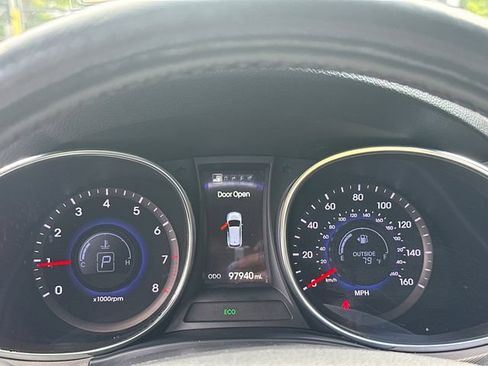 Used 2013 Hyundai Santa Fe Sport w/ Technology Pkg FWD image 27