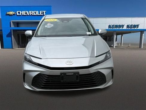 Used 2026 Toyota Camry LE FWD image 8
