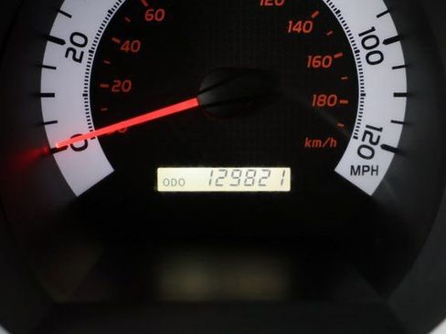 Used 2015 Toyota Tacoma PreRunner image 14