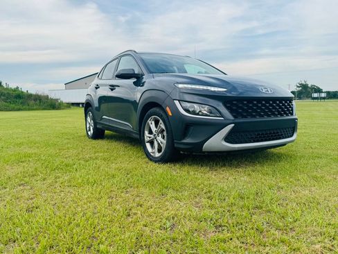 Used 2023 Hyundai Kona SEL w/ Cargo Package AWD/4WD image 3