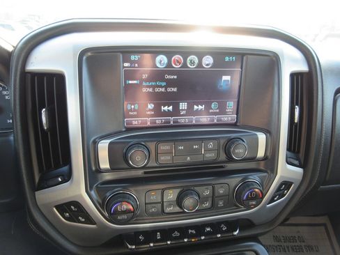 Used 2018 GMC Sierra 1500 SLT AWD/4WD image 33