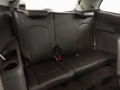 Used 2014 Buick Enclave Premium image 30