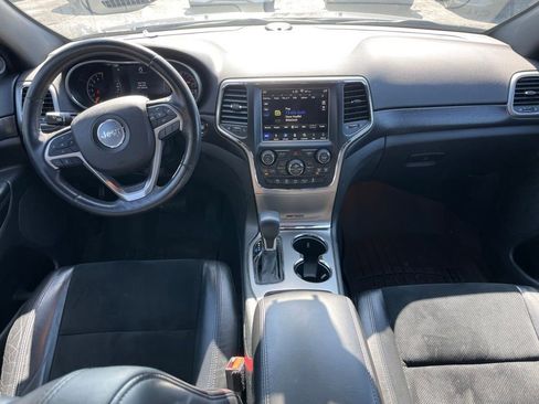 Used 2018 Jeep Grand Cherokee Altitude image 10