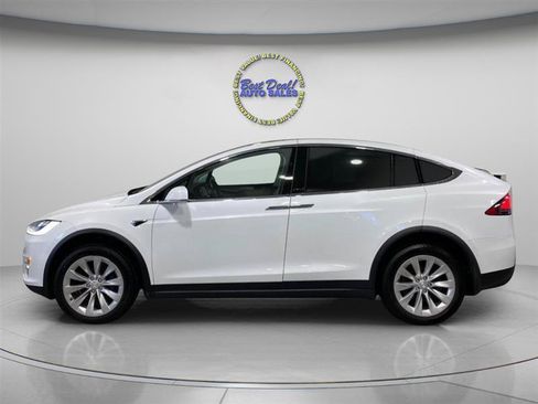 Used 2017 Tesla Model X 75D AWD/4WD image 2