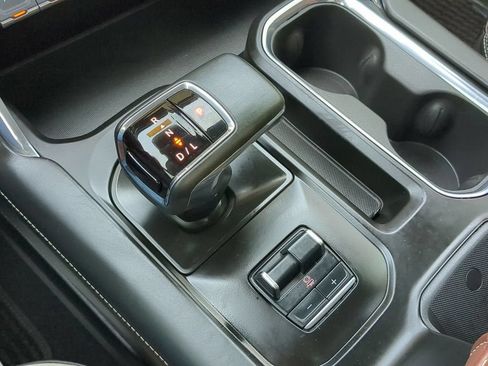 Used 2023 GMC Sierra 1500 Denali Ultimate AWD/4WD image 18