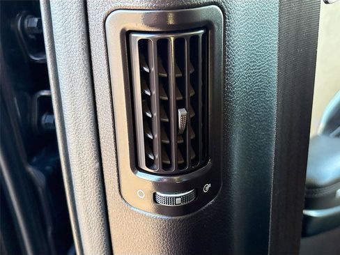 Used 2017 Hyundai Santa Fe Sport image 24