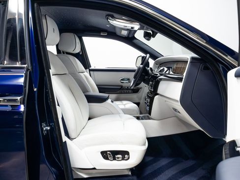 Used 2021 Rolls-Royce Phantom Sedan RWD image 33