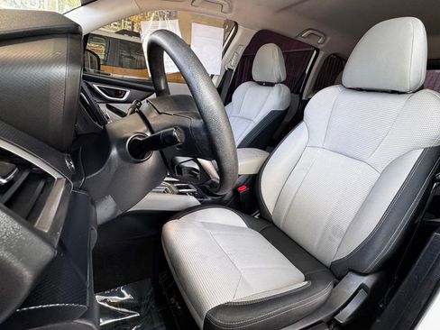 Used 2023 Subaru Forester AWD/4WD image 17
