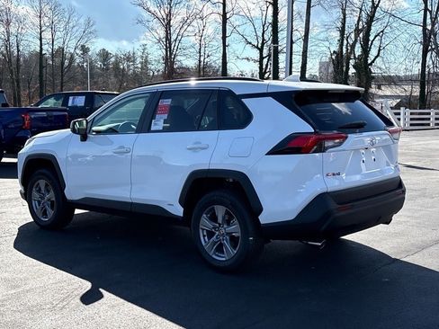 New 2025 Toyota RAV4 LE image 27