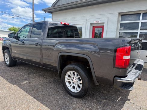 Used 2014 GMC Sierra 1500 SLE w/ SLE Value Package AWD/4WD image 3