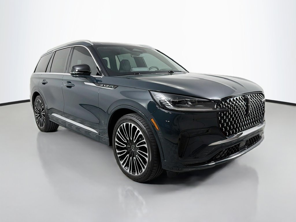 New 2026 Lincoln Aviator Black Label w/ Dynamic Handling Package AWD/4WD image 3