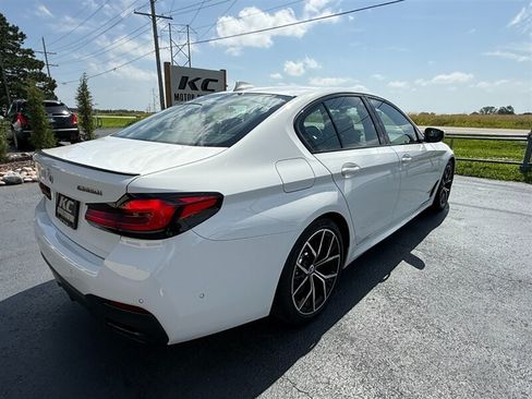 Used 2023 BMW M550i xDrive w/ Executive Package AWD/4WD image 7