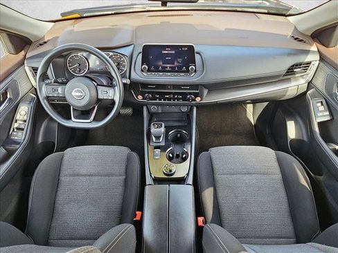 Used 2023 Nissan Rogue SV AWD/4WD image 16