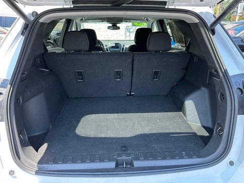 Used 2024 Chevrolet Equinox LT FWD image 19