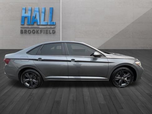 Certified 2024 Volkswagen Jetta SE FWD image 7