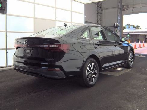 Used 2025 Volkswagen Jetta S FWD image 4