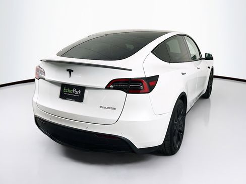 Used 2022 Tesla Model Y Performance AWD/4WD image 9
