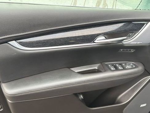 Used 2022 Cadillac XT5 Premium Luxury AWD/4WD image 21