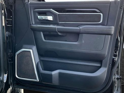 Used 2020 RAM 3500 Laramie image 29
