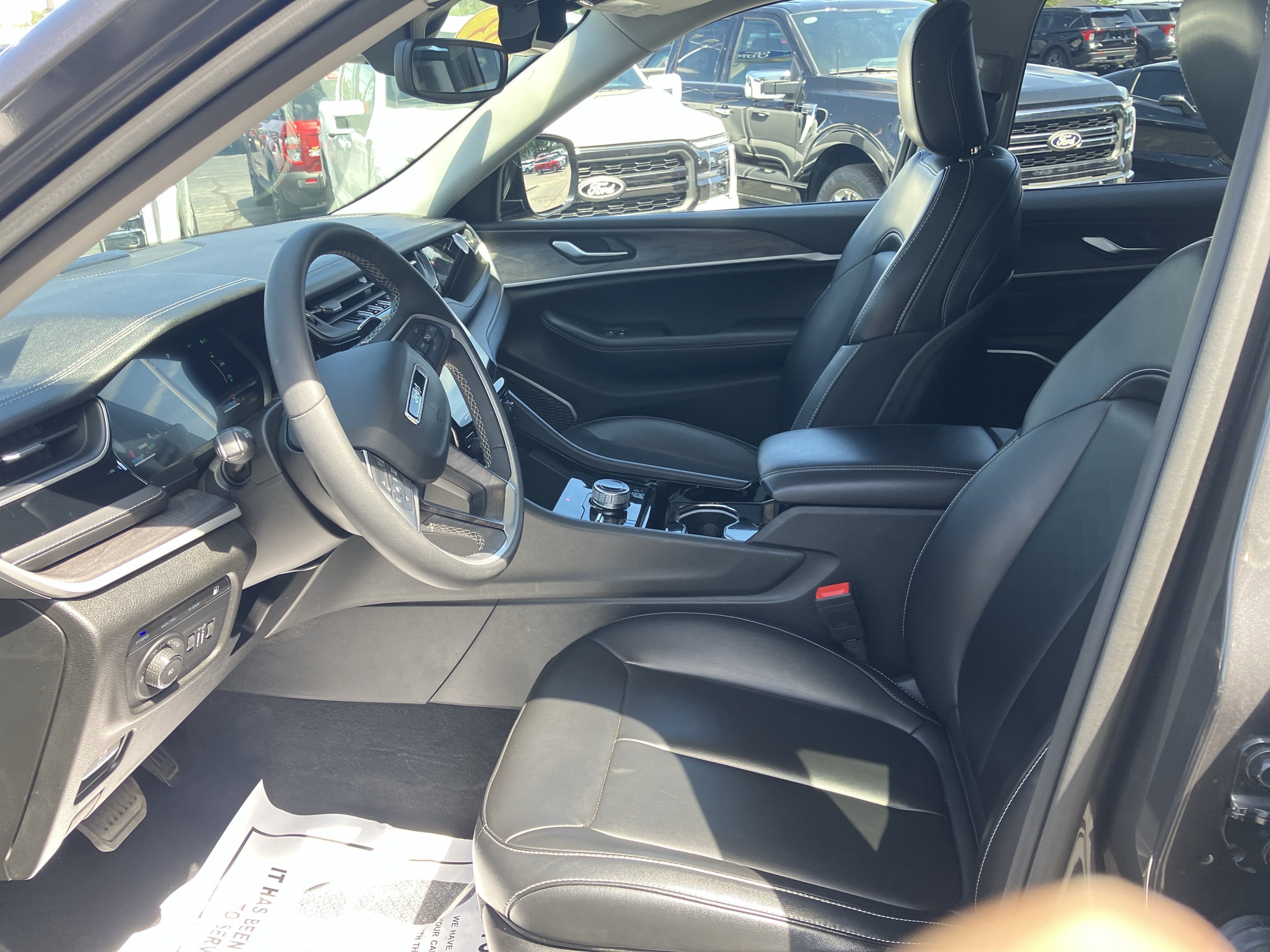 Used 2023 Jeep Grand Cherokee 4WD 4xe image 20