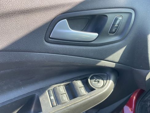 Used 2018 Ford Escape SE w/ SE Sport Appearance Package image 7