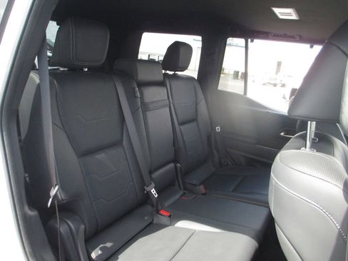 Used 2024 Lexus GX 550 w/ Accessory Package (2T) AWD/4WD image 24