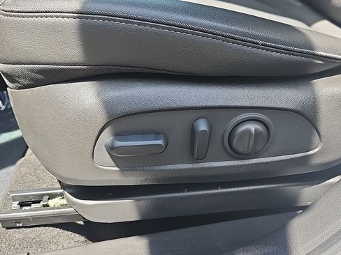 Used 2023 Buick Encore GX Preferred w/ Cold Weather Comfort Package AWD/4WD image 34