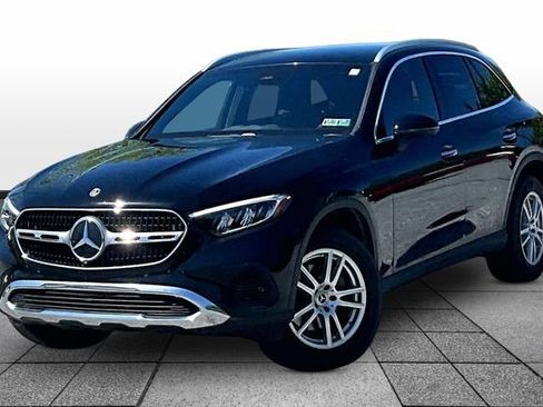 Certified 2023 Mercedes-Benz GLC 300 4MATIC image 2