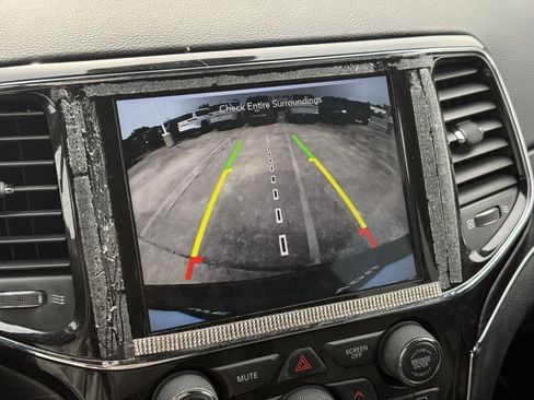 Used 2021 Jeep Grand Cherokee Limited w/ Quick Order Package 28K 80th image 21