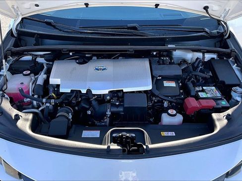 Used 2019 Toyota Prius Prime Advanced FWD image 28