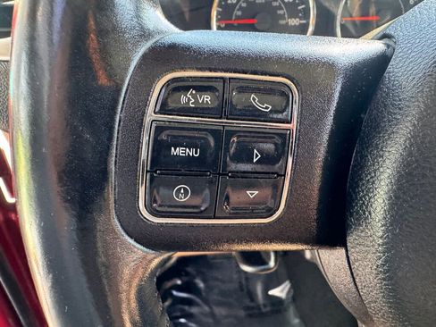 Used 2012 Jeep Wrangler Unlimited Sahara w/ Connectivity Group AWD/4WD image 33