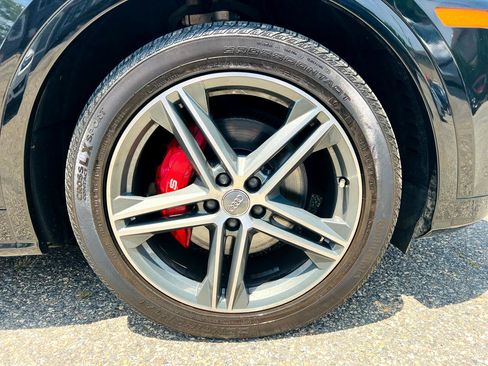 Used 2019 Audi SQ5 Premium Plus w/ Premium Plus Package image 27