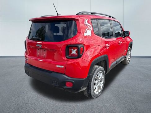 Used 2017 Jeep Renegade Latitude w/ Cold Weather Group AWD/4WD image 4