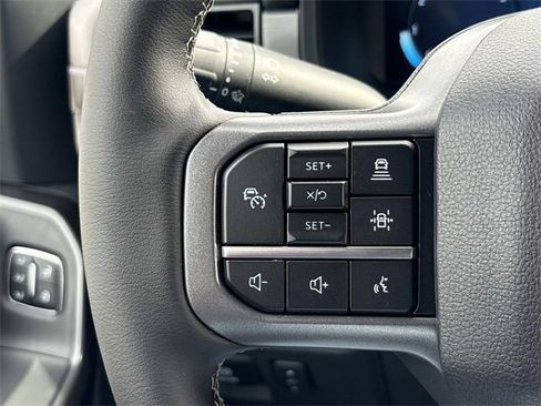 New 2025 Ford F150 Lariat w/ Equipment Group 501A Mid image 26