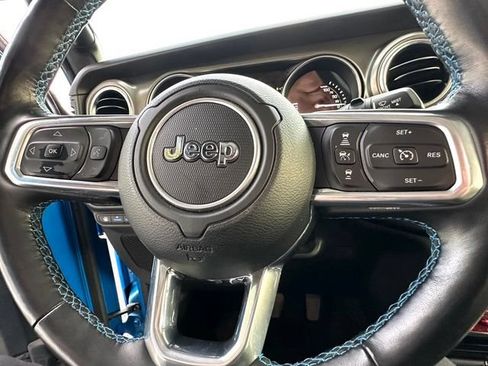 Used 2022 Jeep Wrangler Unlimited Rubicon 4xe w/ Cold Weather Group AWD/4WD image 18