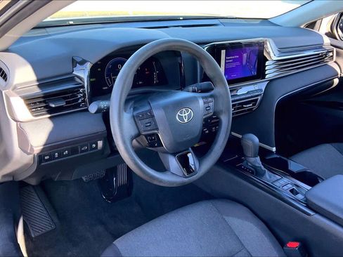 Certified 2025 Toyota Camry LE image 17