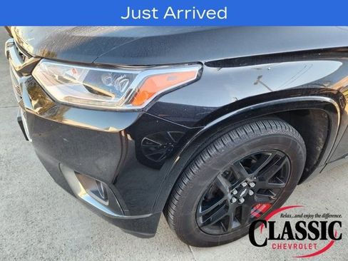 Used 2020 Chevrolet Traverse Premier w/ Redline Edition image 11