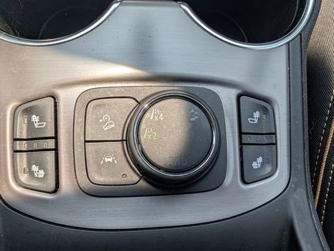 Used 2024 GMC Terrain AT4 AWD/4WD image 34